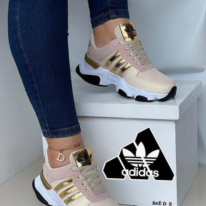 Tenis Adidas Zabag con suela cómoda y diseño único